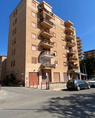 4 LOCALI A PALERMO