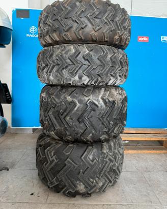 Gomme quad 4 fori