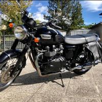 Triumph Bonneville - 2011