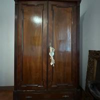 Armadio originale, antico