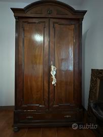 Armadio originale, antico