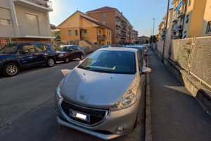 PEUGEOT 208 1.4HDi anno 2014