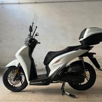 Honda SH150 2025