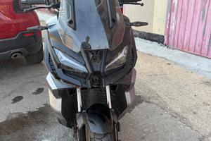 Voge  Adv 125 cc