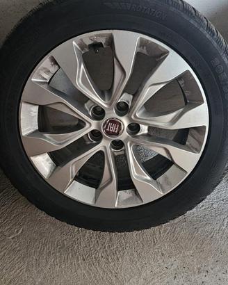 Cerchi in lega Fiat Tipo 205/55 R16 con gomme