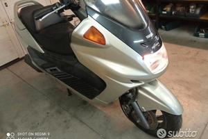 Yamaha Majesty YP 250 - 1996