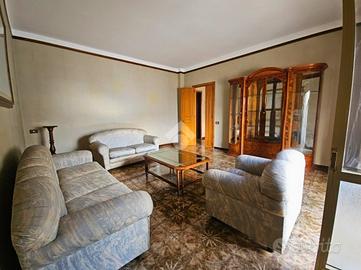 MULTILOCALE A GALATONE