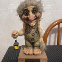Nyform troll