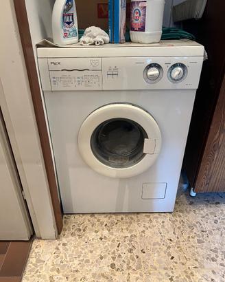 Lavatrice funzionante