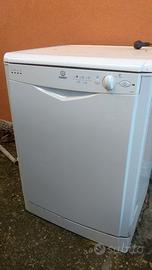 Lavastoviglie Indesit