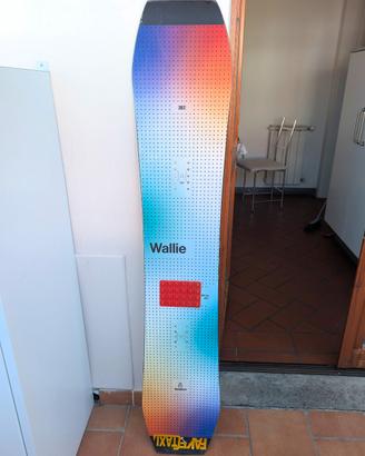 Snowboard freestyle Bataleon Wallie 151  2023