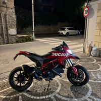 Ducati hypermotard 821