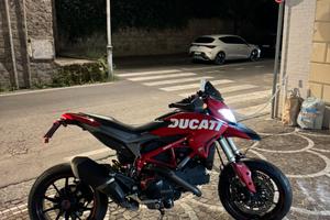 Ducati hypermotard 821