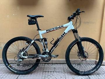 Mountan bike KTM full ammortizzata