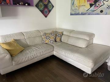 Divano in pelle angolare
