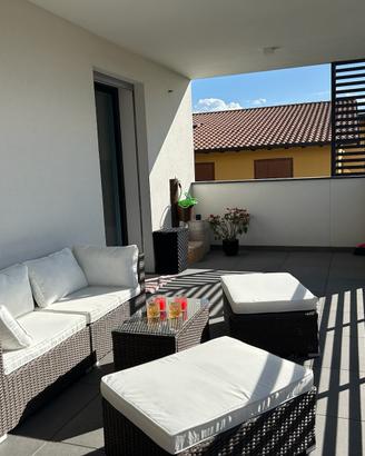 Set relax da esterno modulare con tavolino