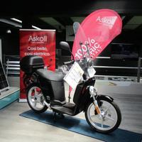 E-Scooter Askoll eS3 2 posti elettrico ecoincentiv