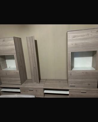 Mobile tv con credenza