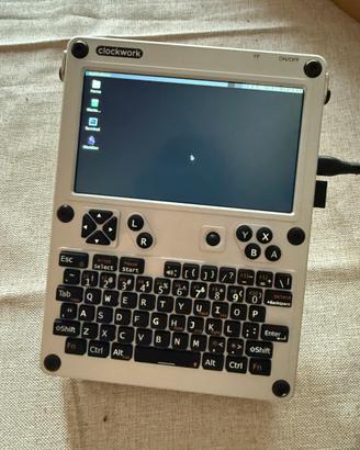 ClockworksPi uConsole CM4 Lite 4gb + batterie + sd