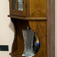 Vetrinetta angolare in legno massello