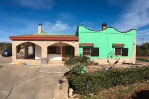 Villa con terreno su s.p. 23 Castellaneta (TA)