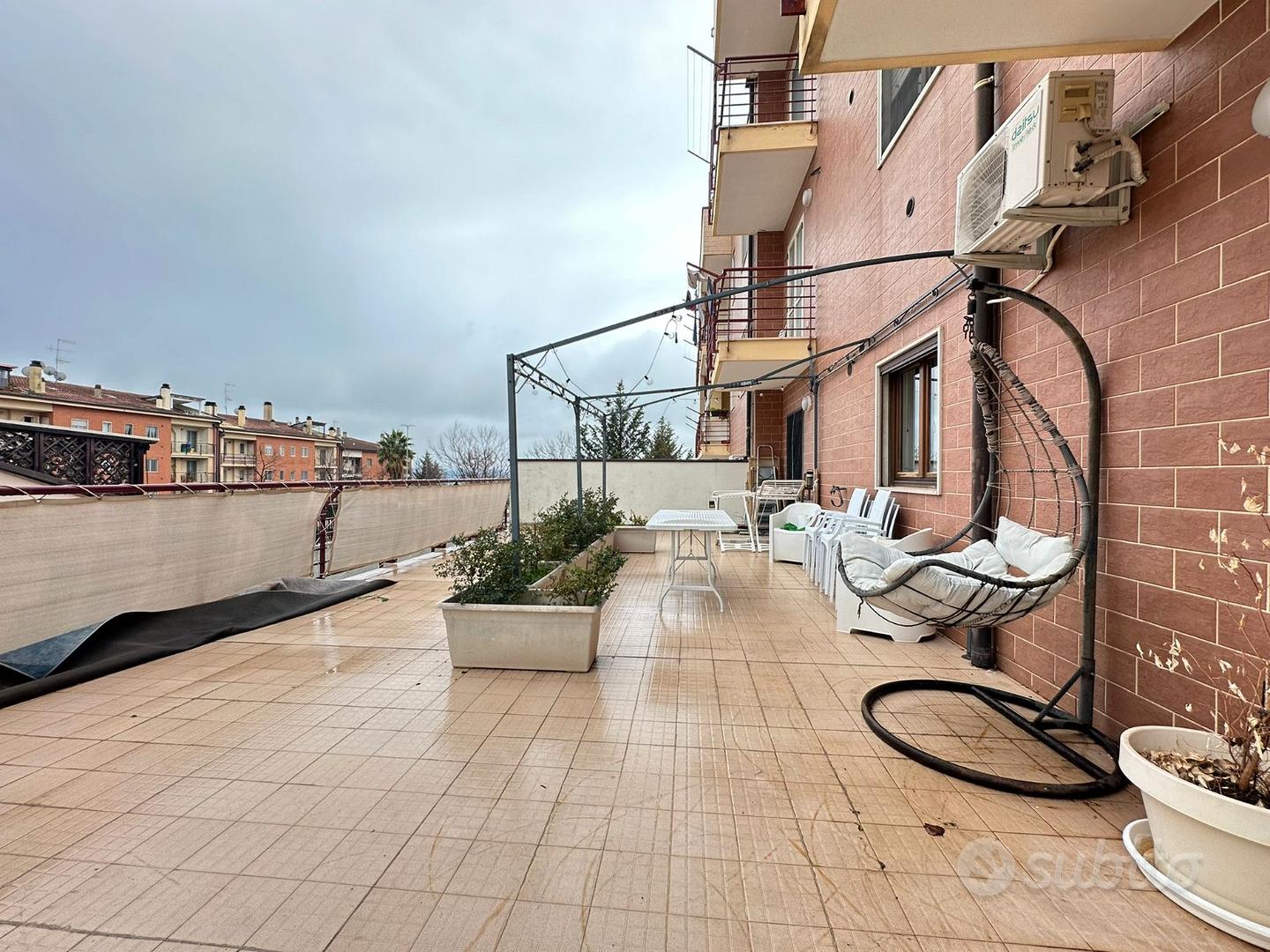 Appartamento via dei pesci - Vista 3