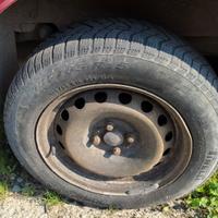 gomme invernali su cerchioni 185/65 R15