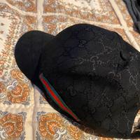 Cappellino Nero Gucci
