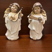 Due angioletti con strumenti musicali