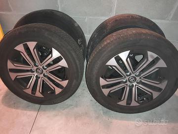 2+2 Cerchi in lega  originali Toyota 18 pollici