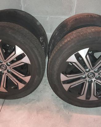 2+2 Cerchi in lega  originali Toyota 18 pollici
