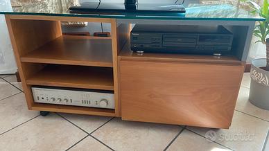 Mobiletto porta TV in legno con ripiano in vetro