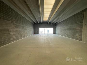 CAPANNONE A PEDRENGO