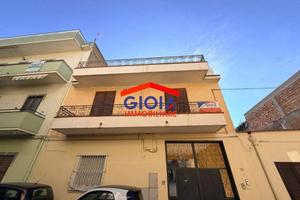 Appartamento di 150 m² con 3 locali a Mondragone