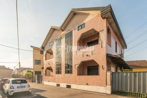 Villa, Via Verdi 31 - Settimo Milanese