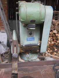 Troncatrice a banco per legno