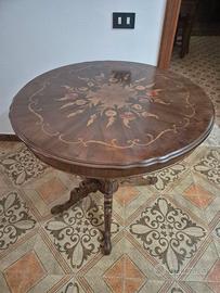 tavolo rotondo
