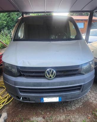 Furgone Volkswagen T5 2015 per pezzi di ricambio