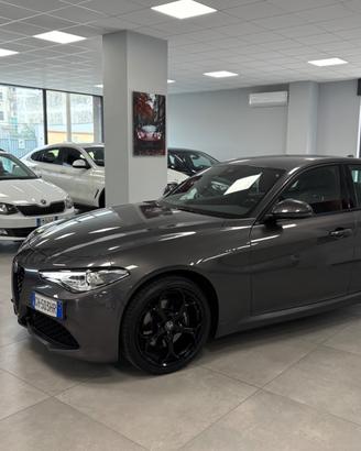 Alfa Romeo Giulia 2.0 280CV AWD Q4 VELOCE