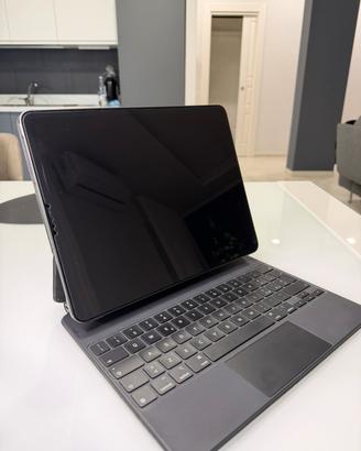Ipad pro 12.9 (4a gen) con magic keyboard
