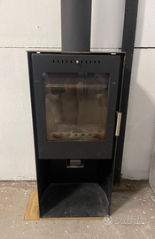 Stufa a legna usata S 3993