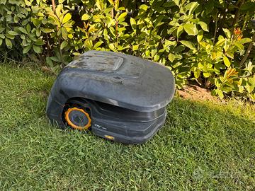 Robot tagliaerba Cub Cadet XR3 1000