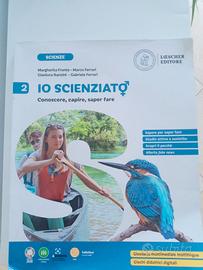 Libro di testo scolastico 