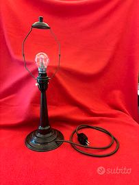 Lampada in bachelite