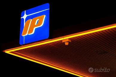 Insegna IP pompa di benzina