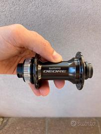 SHIMANO mozzo anteriore