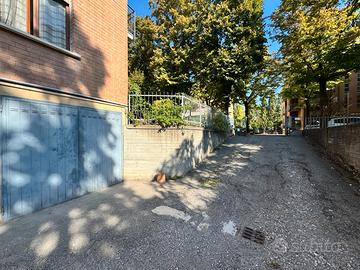 Garage 14 mq Parma Via Mosca