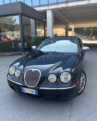 Jaguar S-Type 2.7 diesel V6 Executive