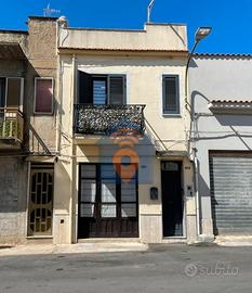 Castelvetrano Appartamento Con Terrazzo