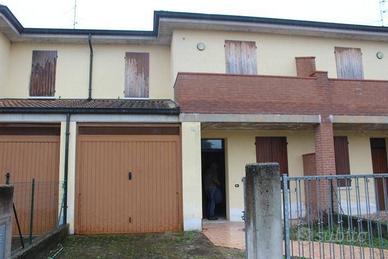 Immobile in asta di 151 m² con 5 locali e box auto